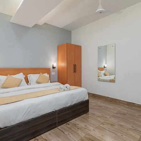 Hotel De Luxe Basai Road Gurgaon Extérieur photo
