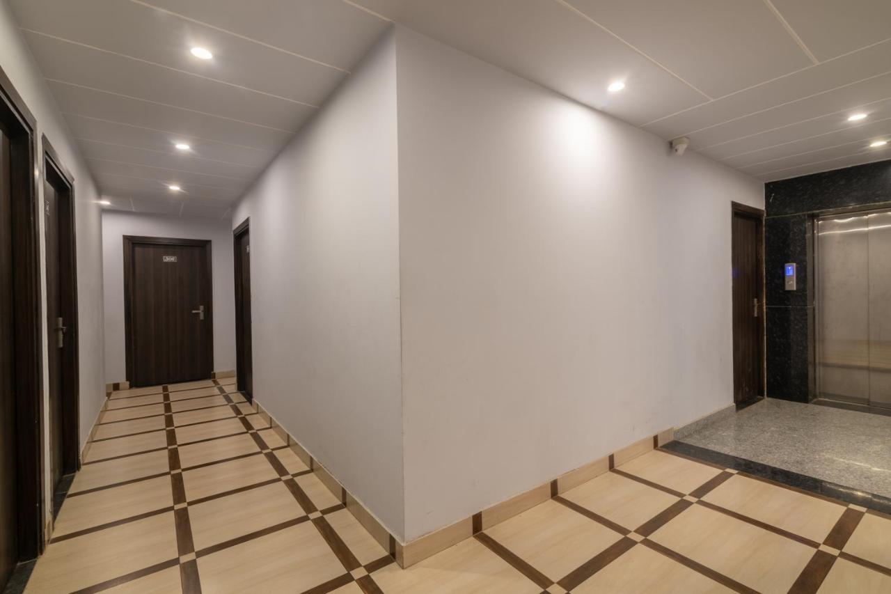 Hotel De Luxe Basai Road Gurgaon Extérieur photo